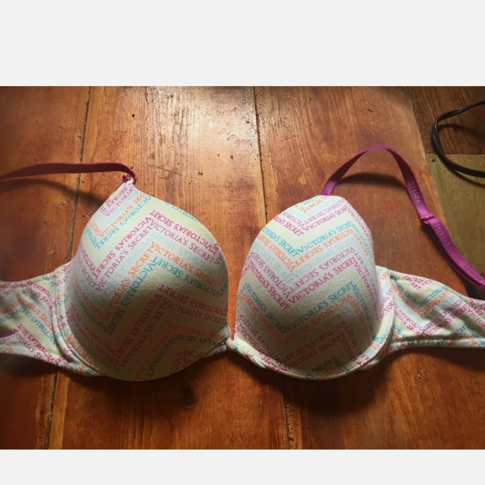 Victoria's Secret Bra 36C